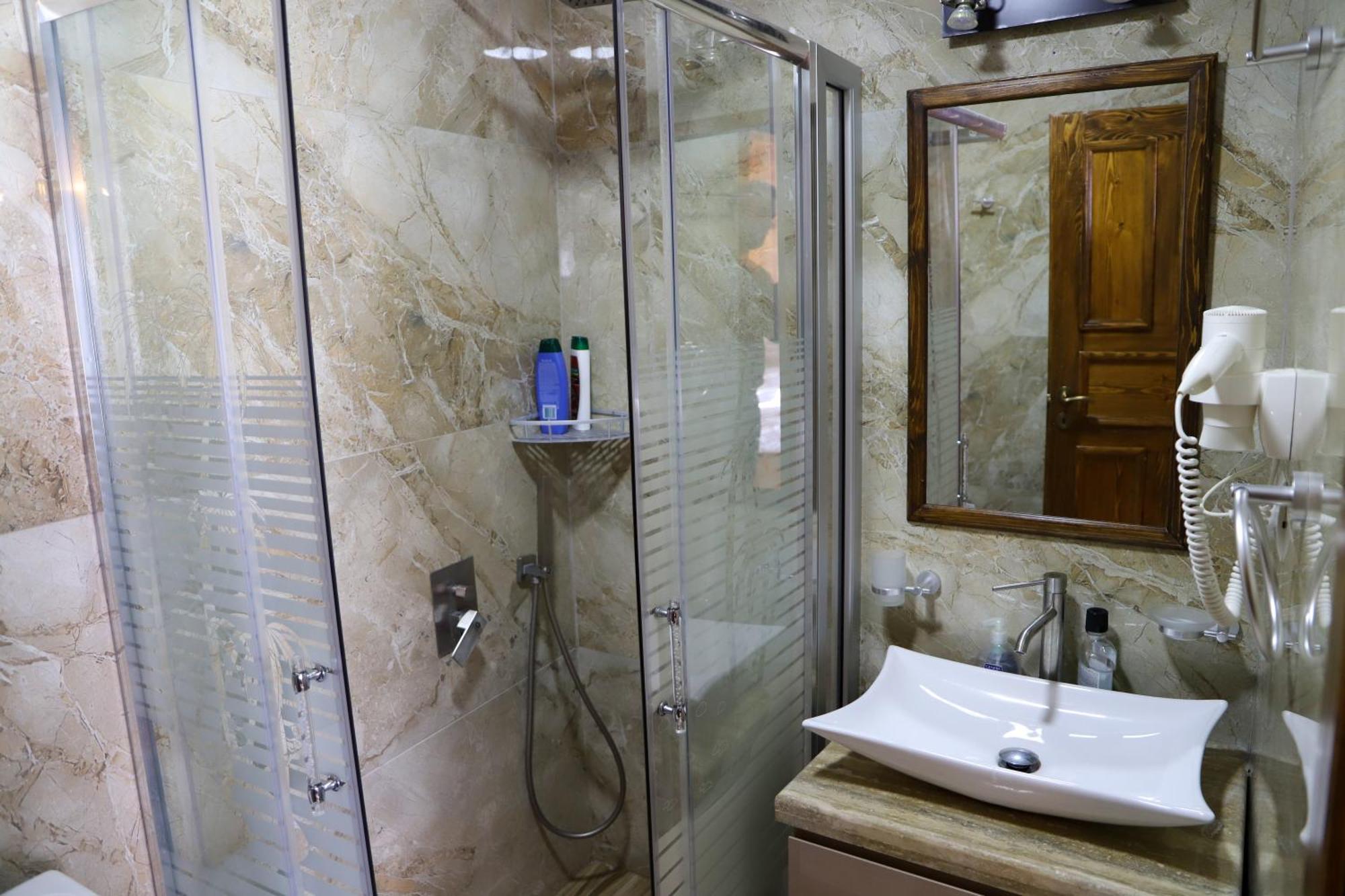 Dd Villa Berat Bagian luar foto